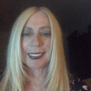 Meet your Posher, Carole